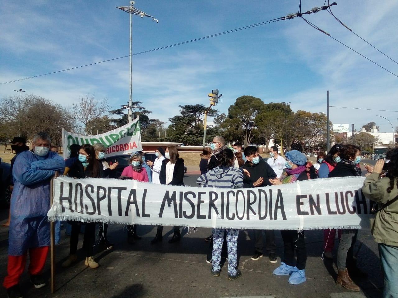 Reclamo de Salud hospital Misericordia by LNM Reclamo de Salud hospital Misericordia by LNM