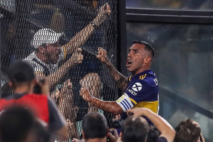 tevez titutlo