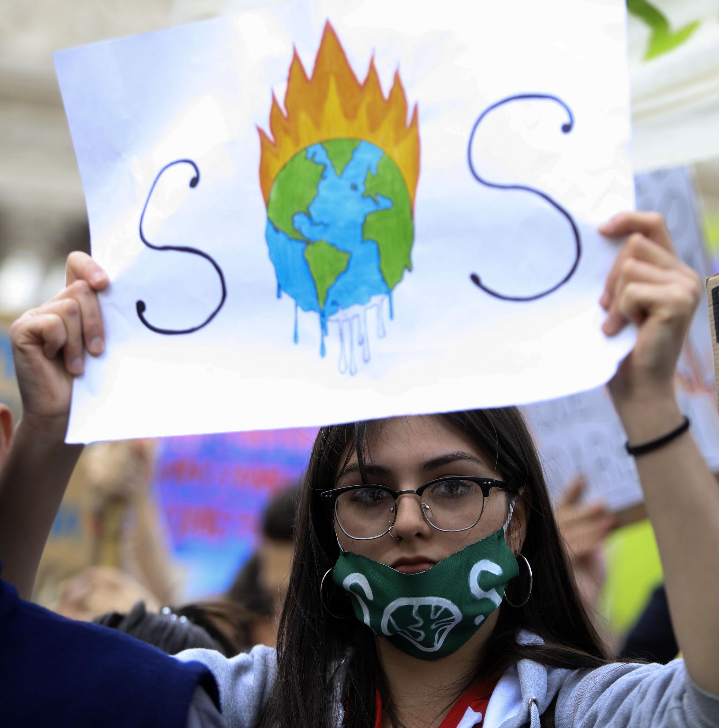 Más de 11.000 científicos declaran la "emergencia climática"