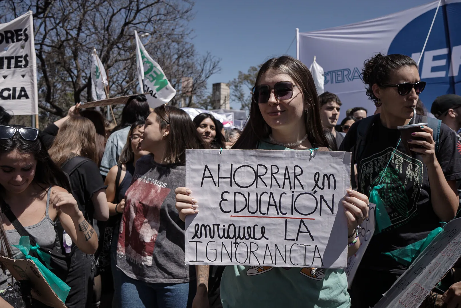 Inicia una semana de paro docente universitario: exigen la urgente ...