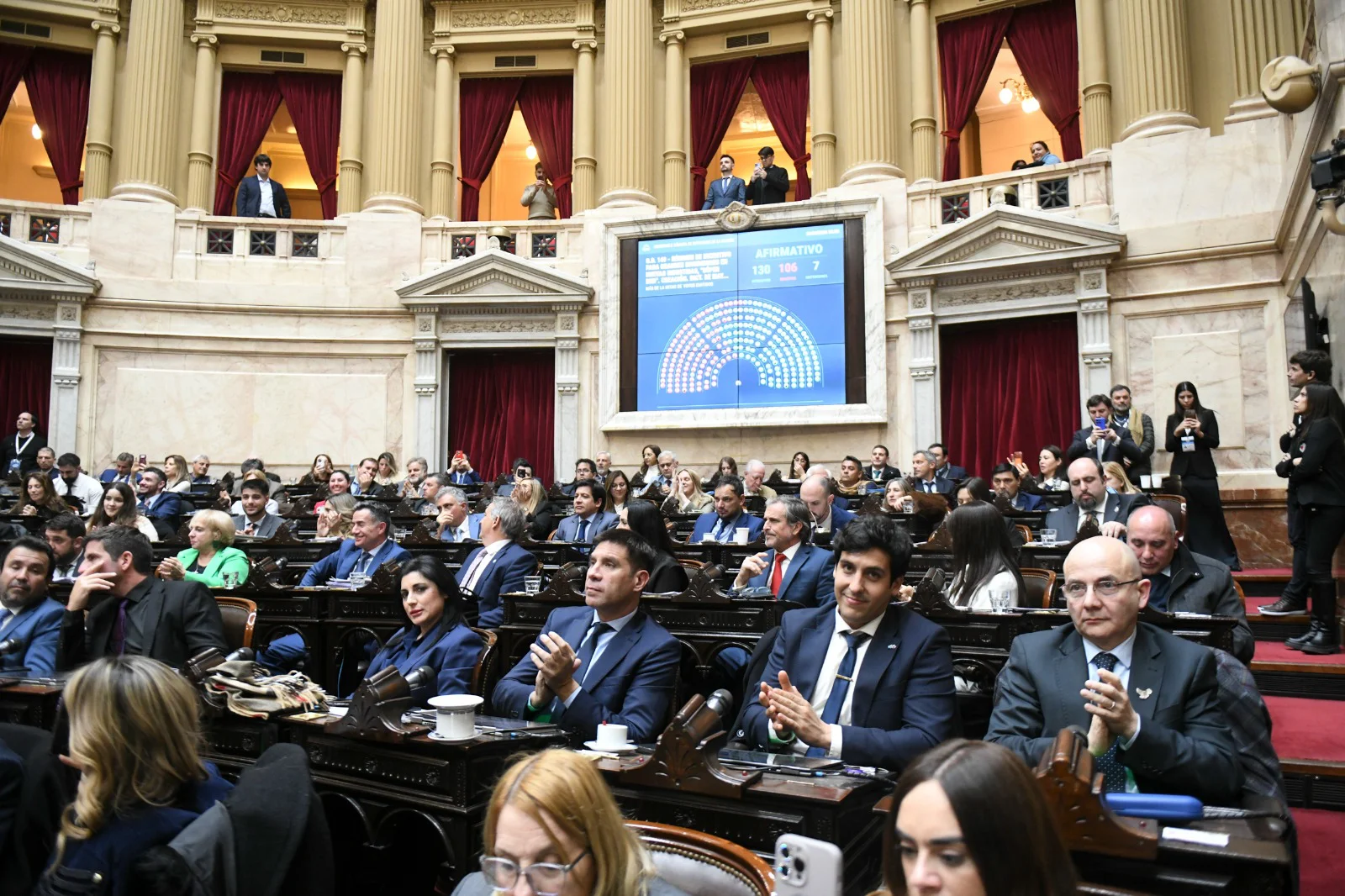Diputados debatirá en agosto los cambios a la ley de Inocencia Fiscal para blanquear dólares thumbnail
