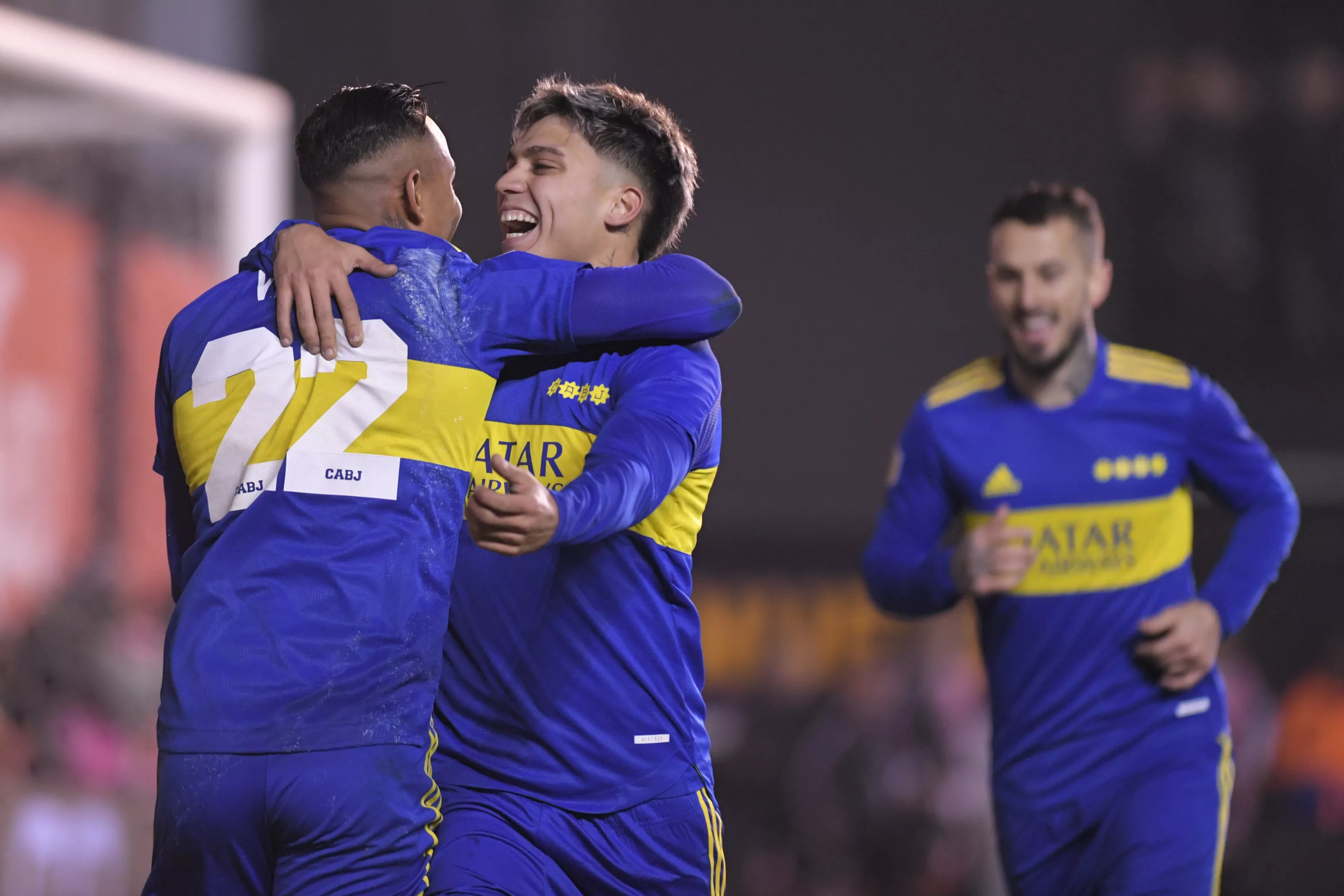 Boca Juniors llegó a la punta en soledad al vencer a Barracas Central