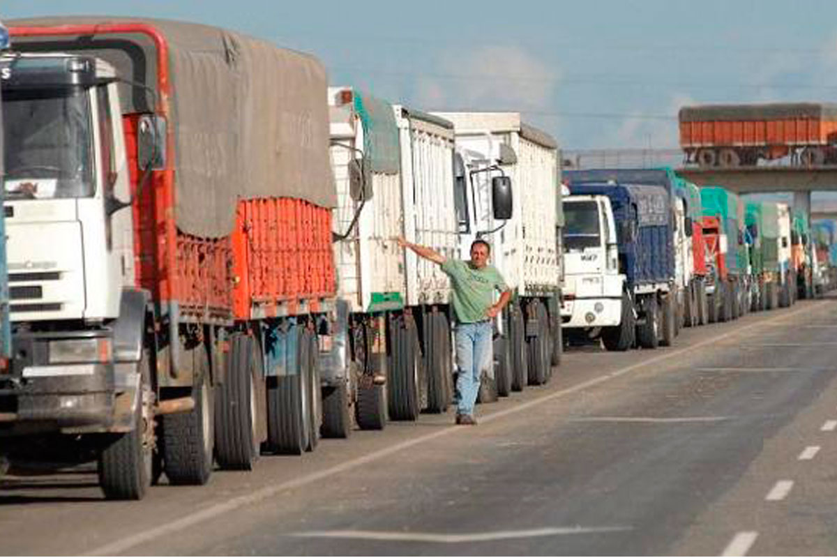 Por el feriado, restringen la circulación de camiones en rutas nacionales
