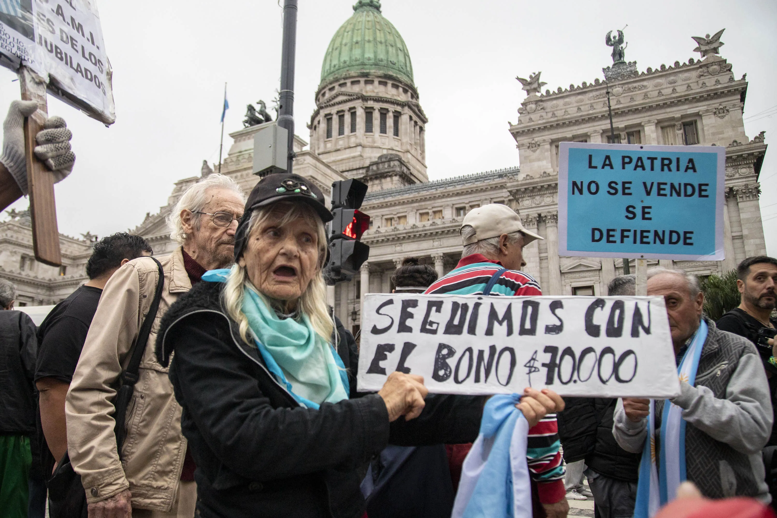 Contra el ajuste: en Córdoba y Buenos Aires las centrales obreras marcharán junto a los jubilados thumbnail