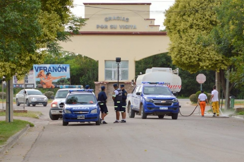 Covid outbreak after a party at a policeman’s house