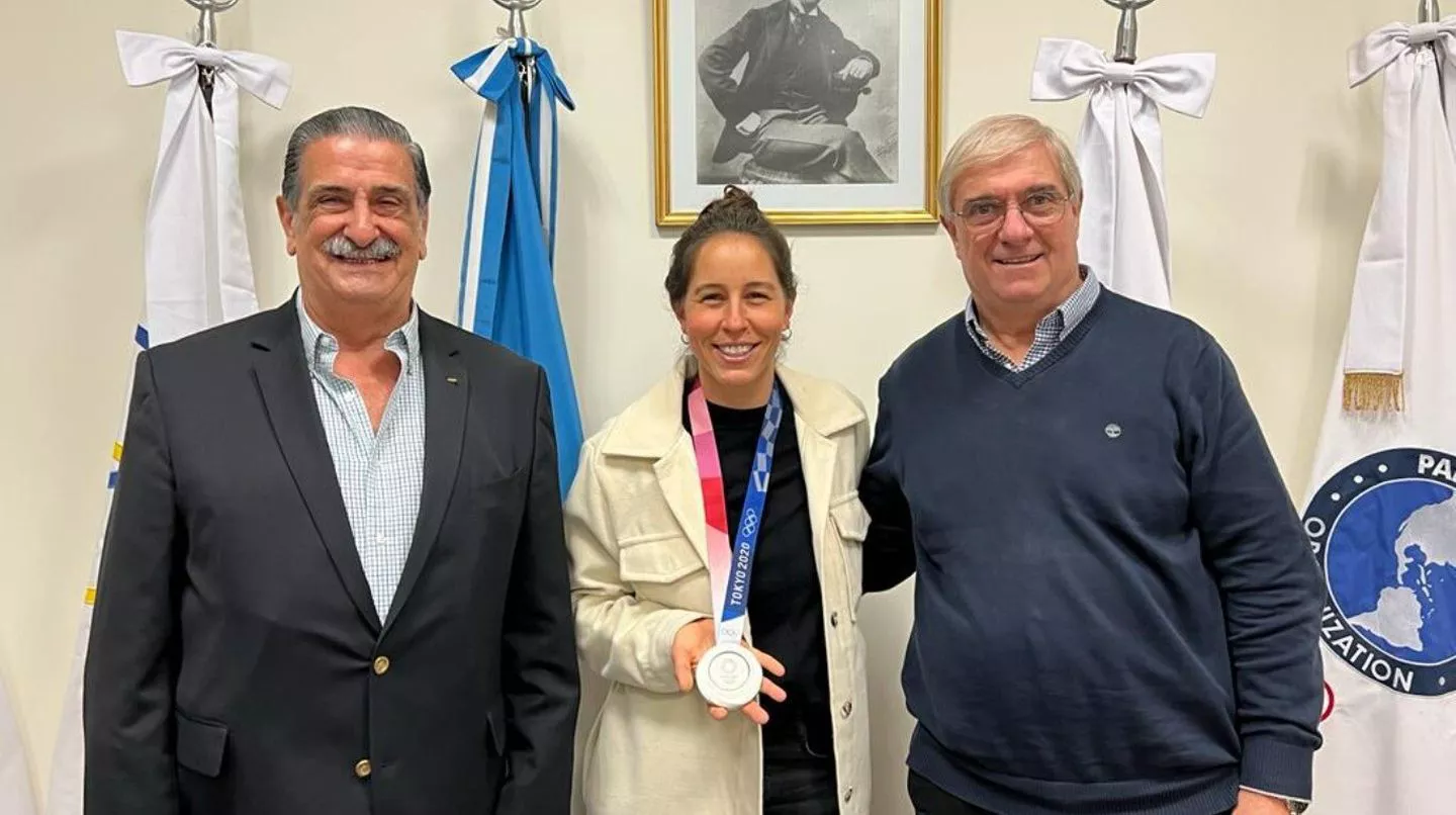 Sofía Maccari recibió una réplica de la medalla olímpica que le robaron
