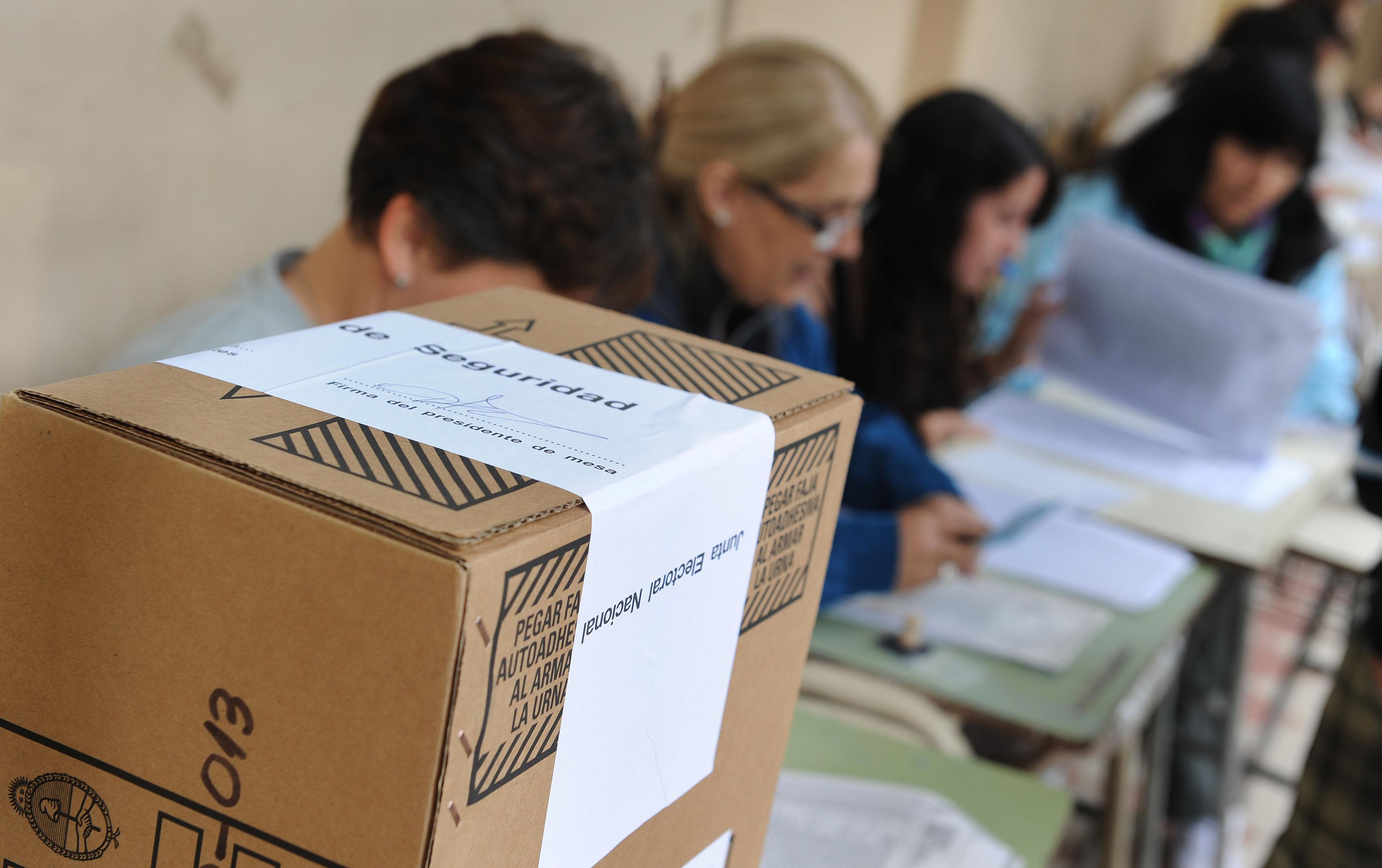 Córdoba: siete listas pugnarán por 9 bancas de diputados y 3 de senadores