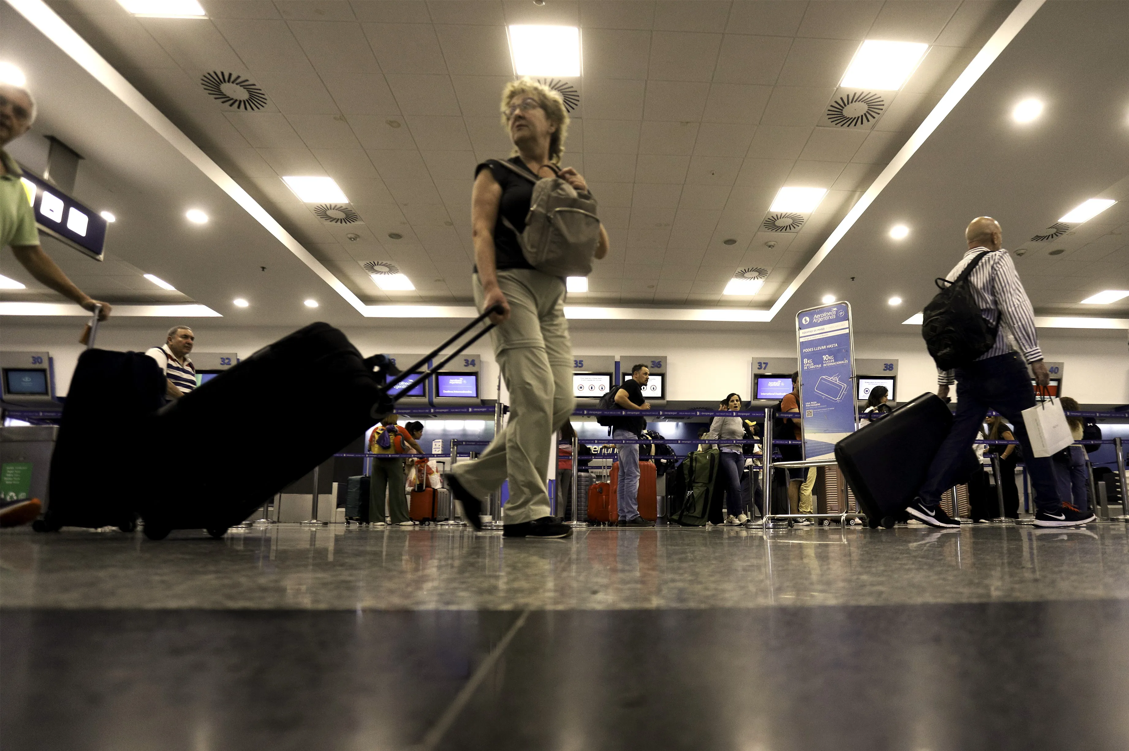 La balanza del turismo internacional expuso un déficit de 398.000 visitantes en julio thumbnail