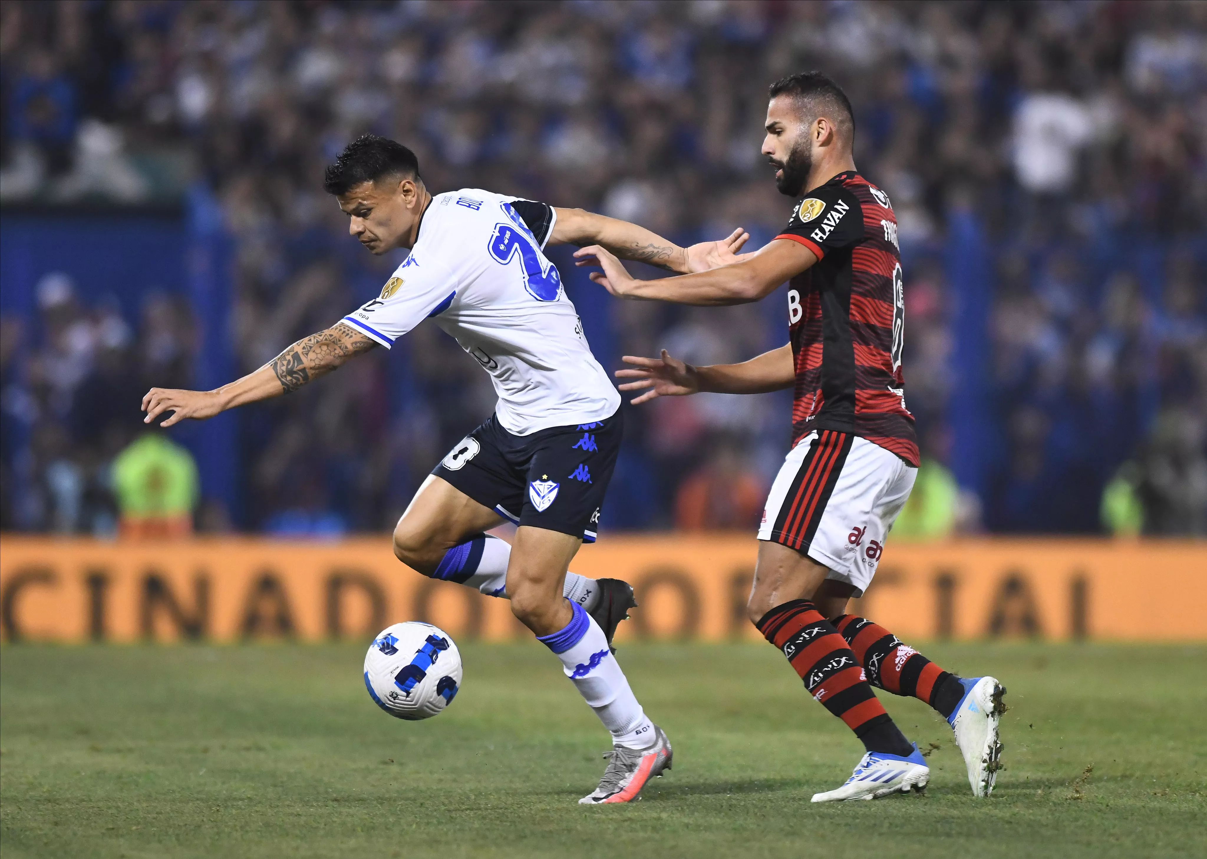 Vélez recibió un durísimo golpe de Flamengo en el Amalfitani