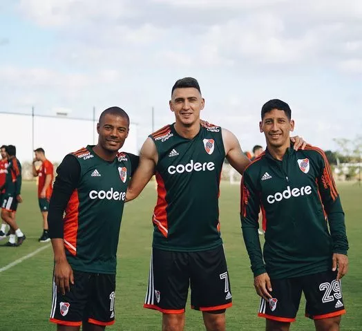 Entrenamiento-River-_Twitter-River_