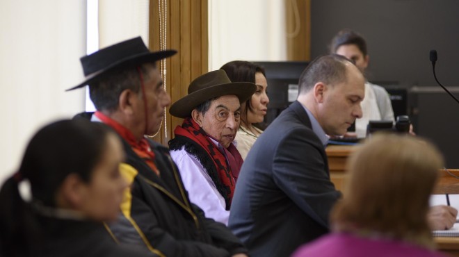 Hermanos mapuches condenados por usurpación by Río Negro