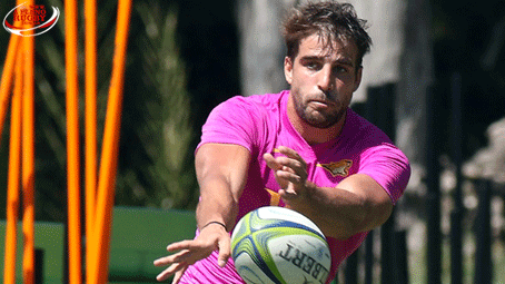 El cordobés Juan Cruz Mallía va como suplente contra los Queensland Reds tras lesión