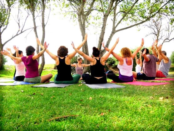 yoga1 mes del bienestar