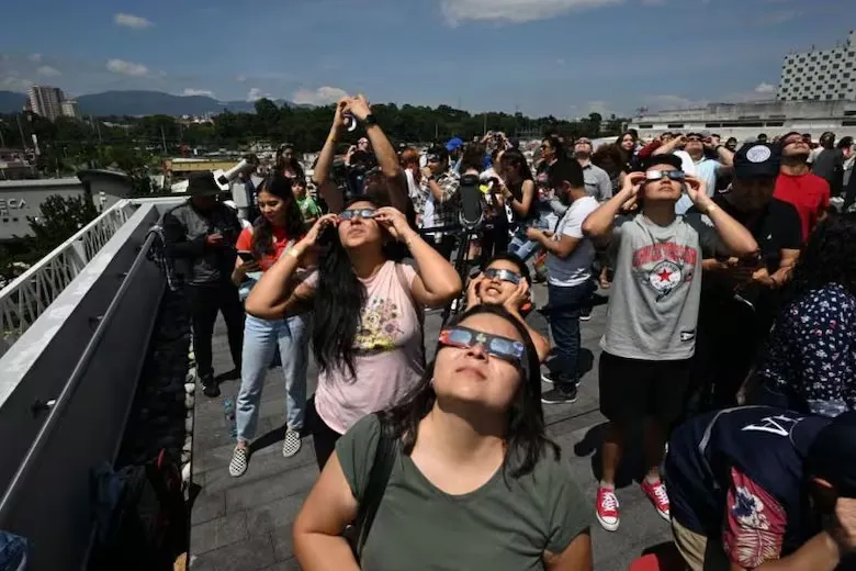 eclipse solar