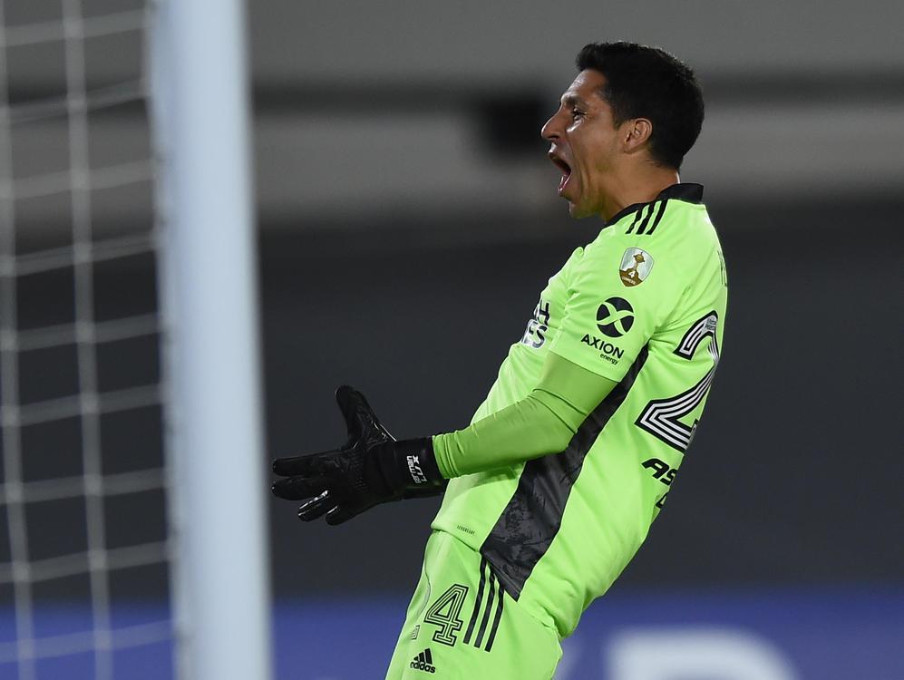 ENZO PEREZ ARQUERO RIVER