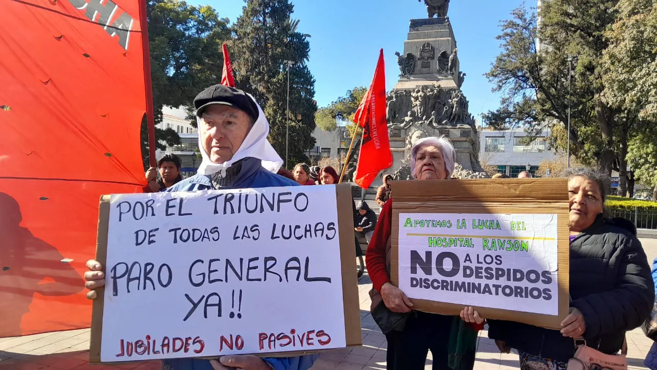 cooperativas y medios comunitarios ronda de jubilados by LNM