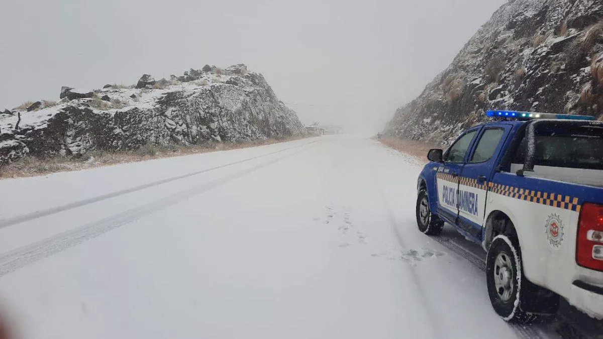 nieve en Camino a las Altas Cumbres by gentileza