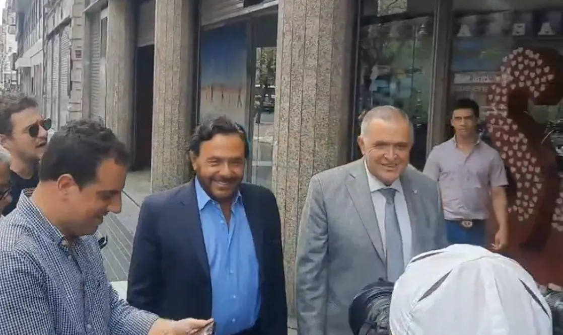 Jaldo y Saenz al ingresar a reunion by Captura de pantalla