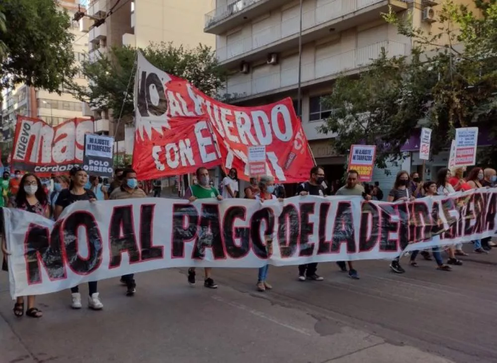 Marcha de la Izquierda by Twitter