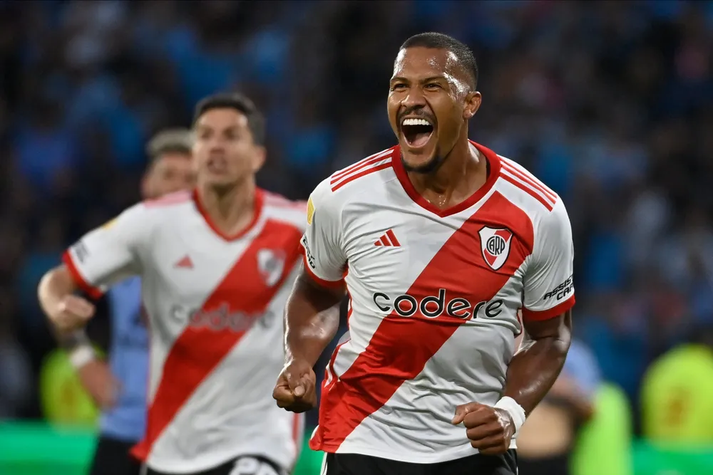 River Plate (Twitter River) 45