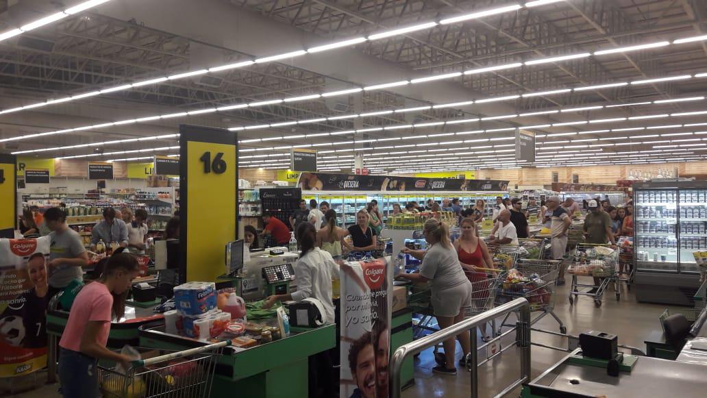 Supermercado compras coronavirus by LNM