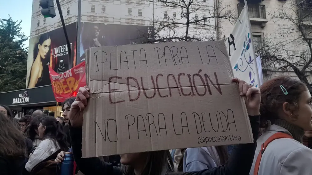 marcha universitaria LNM 11