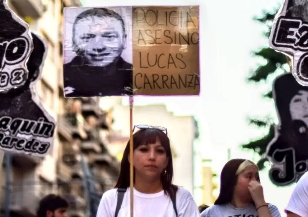 Marcha de la gorra by Facebook