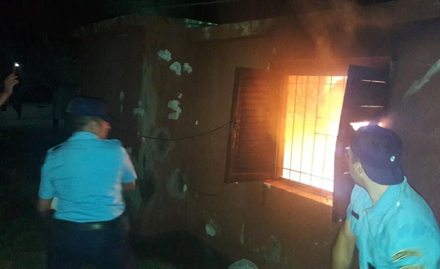 Detienen a una mujer por incendiar la casa de su supuesta ex pareja