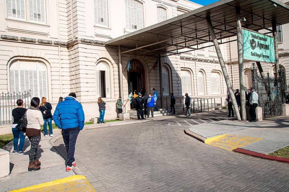 hospital ferreyra vacunatorio