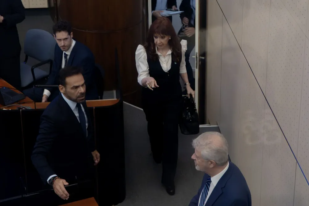 CFK declaró by na