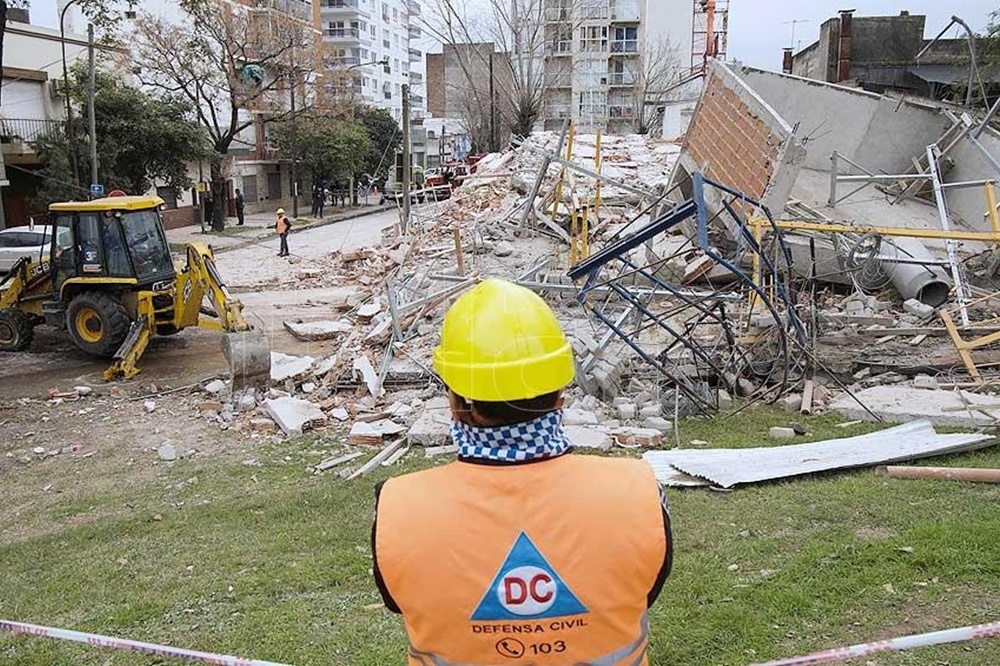 edificio derrumbado tres de febrero tèlam