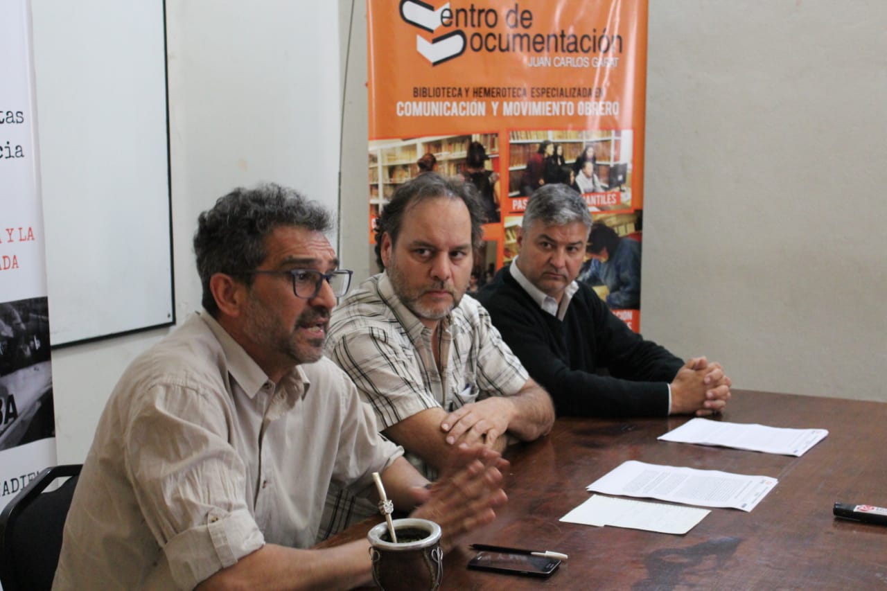 Conferencia de prensa Cispren by Barbi Arias