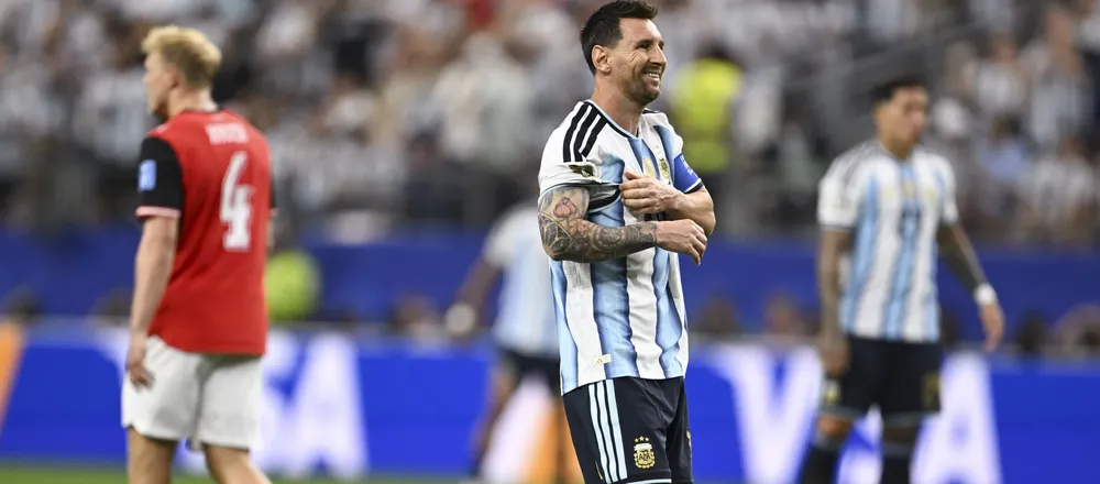 messi partido Mundial by na - Xinhua