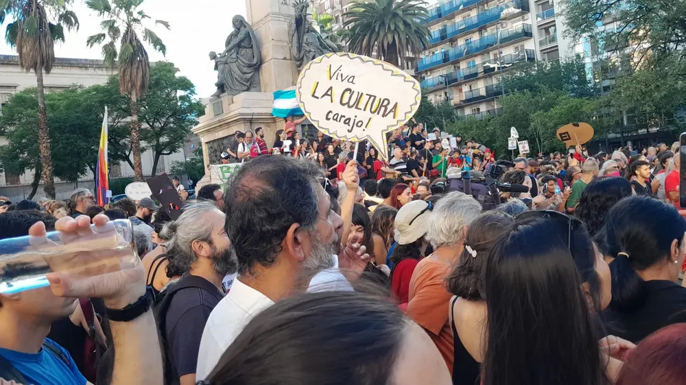 cacerolazo cultural 1