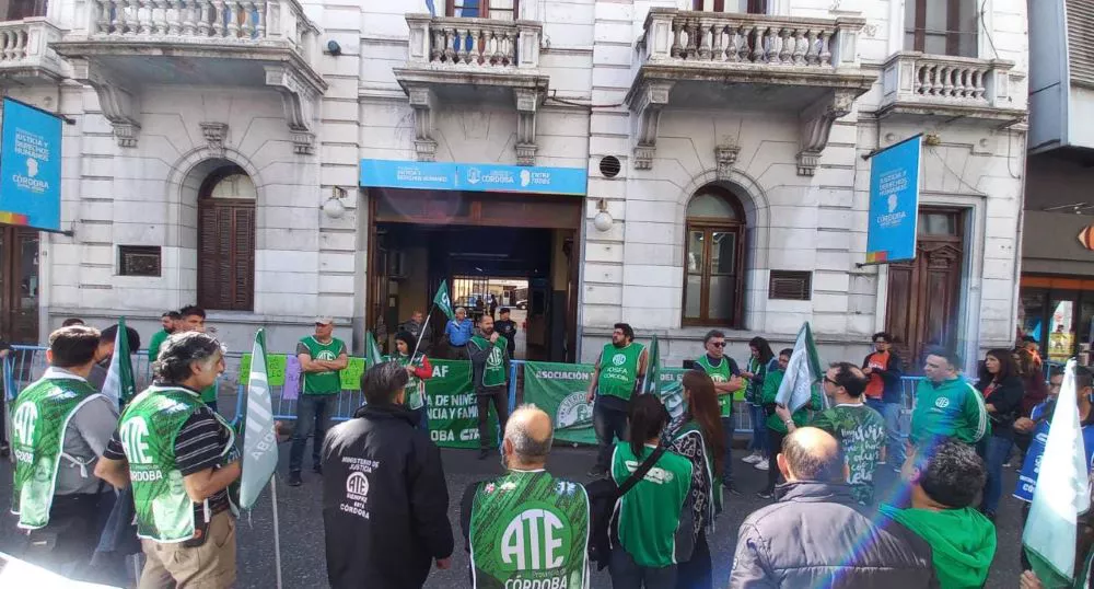 reclamo de Senaf ante el ministerio by tw Soledad Díaz garcía