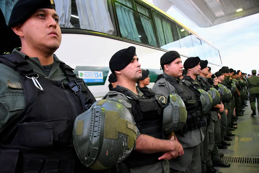 fuerzas armadas by na