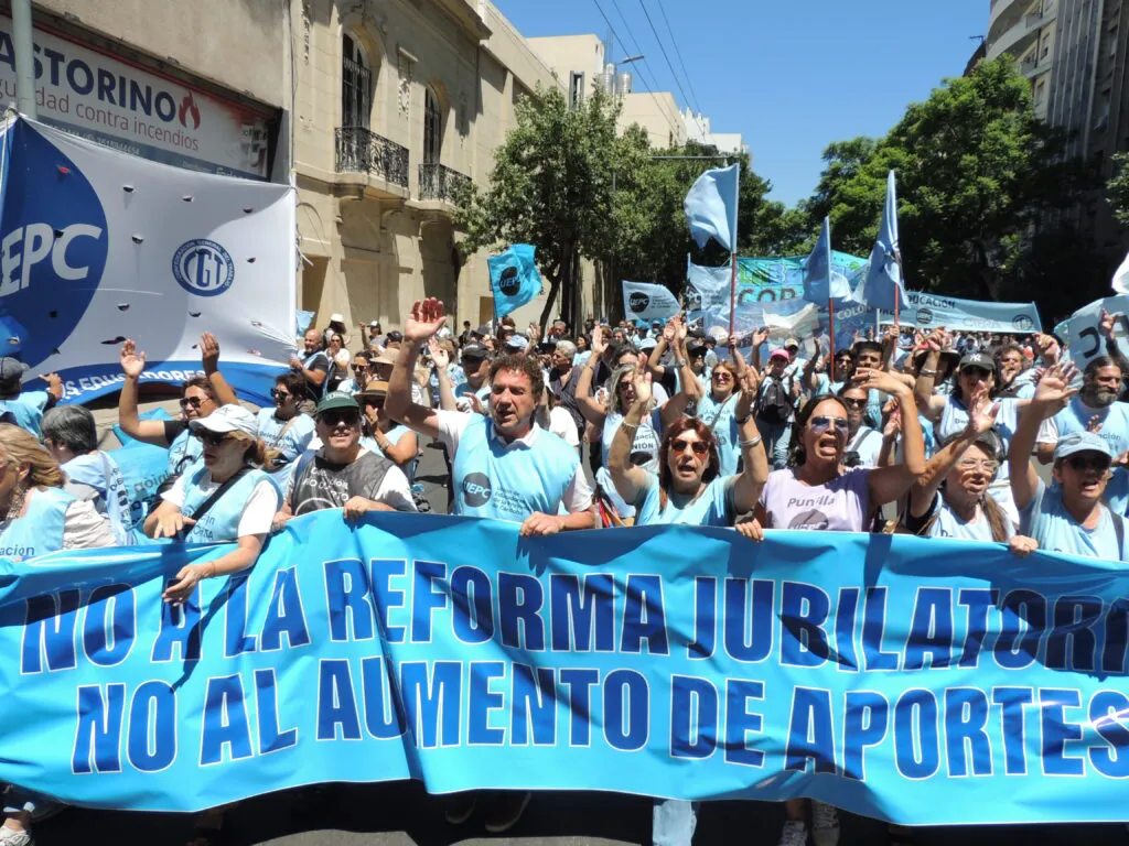 Marcha de estatales (UEPC)