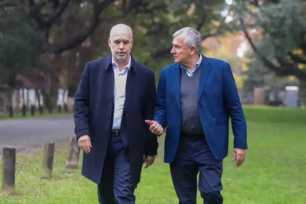 LARRETA Y GERARDO MORALES