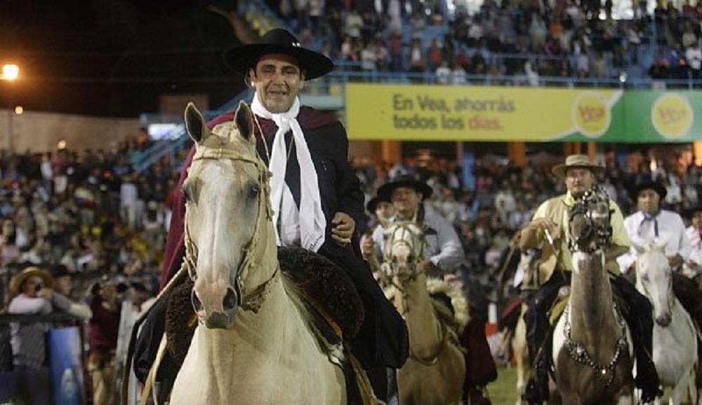 Chaqueño Palavecino en Jesús Maria by Más Radio