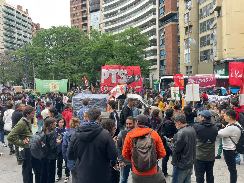 Movilización de rechazo al voto de Diputados (gentileza) 2