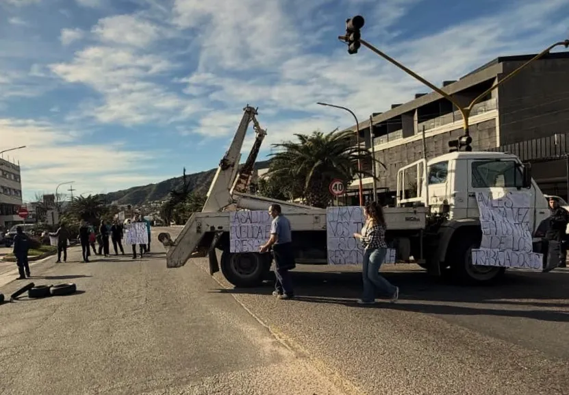 Manifestación de trabajadores de la Coopi en Carlos Paz (SIPOS)