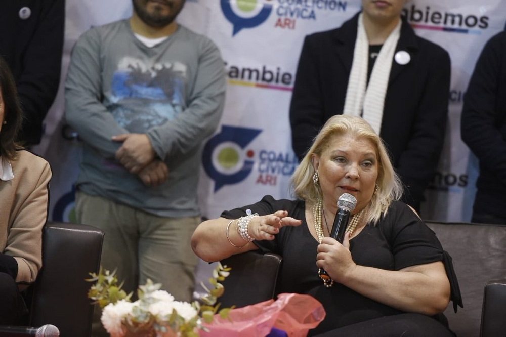 elisa carrió en cba by twitter Prensa CCARI Oficial