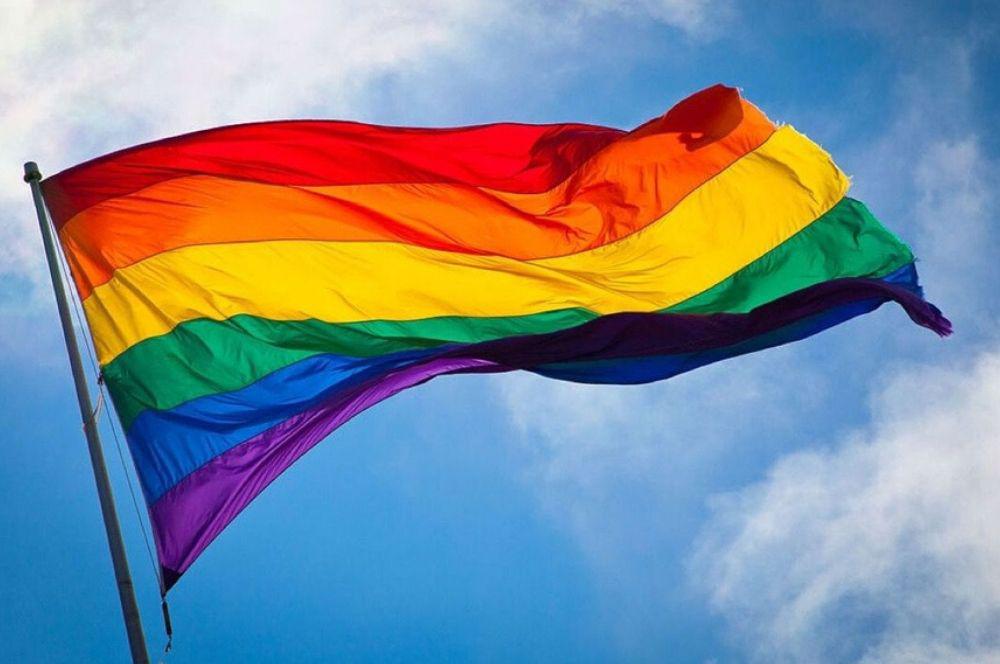 Bandera Lgtbiq+