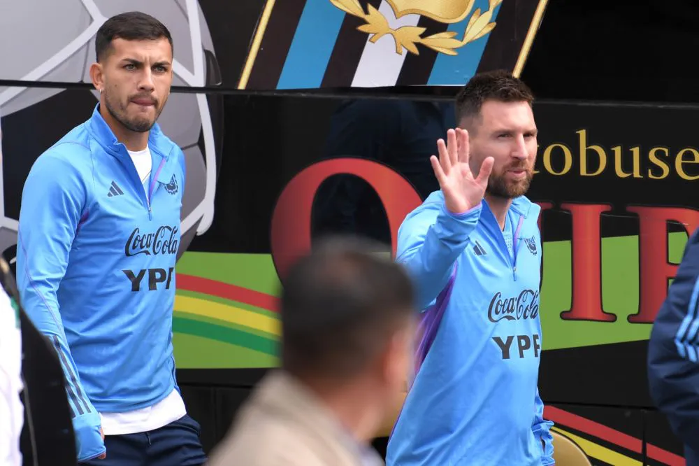 Messi en Bolivia by Télam
