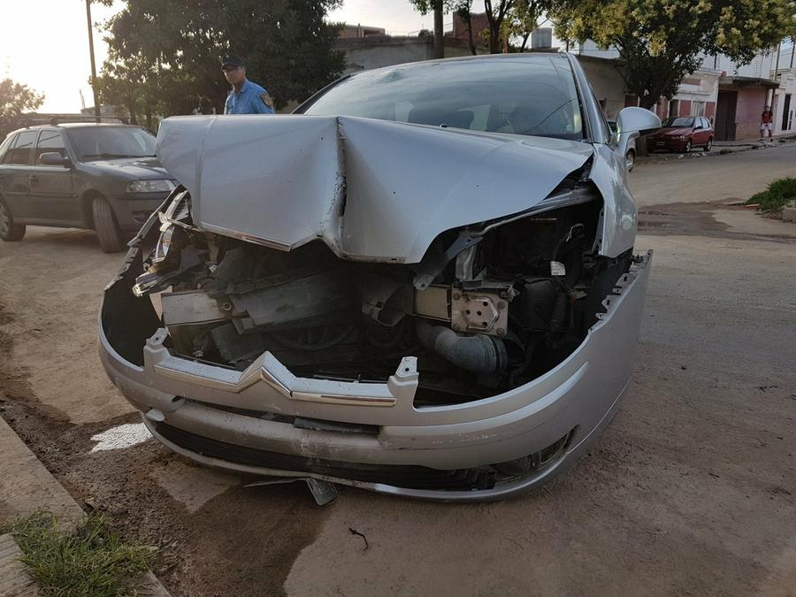 auto incrustado