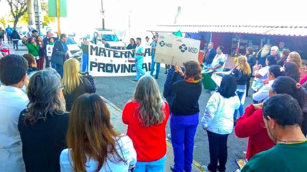 Protesta Maternidad Provincial prensa UTS