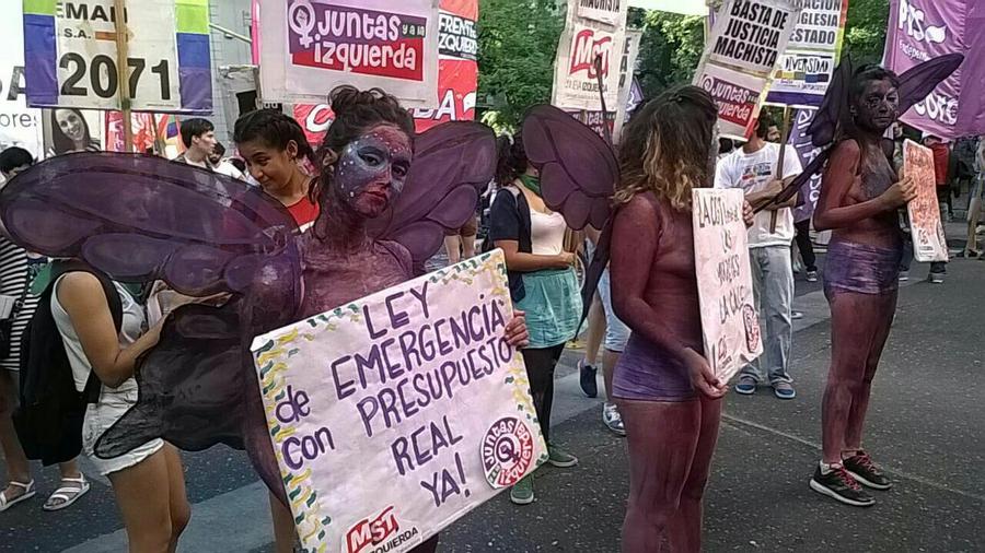 Marcha Ni Una Menos cba by Roscop