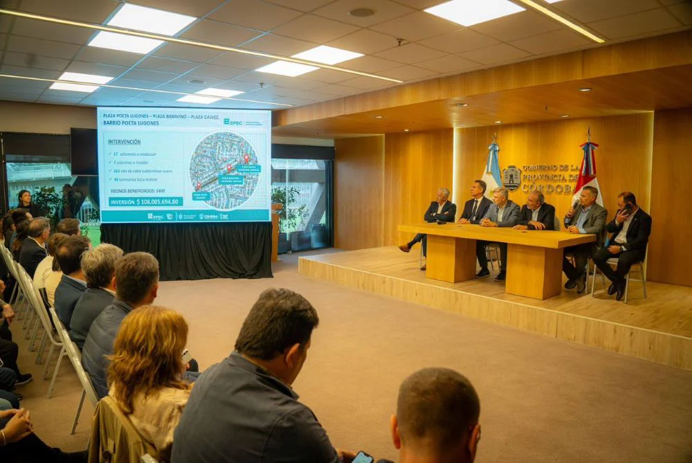 intervancion en plazas prensa.cba
