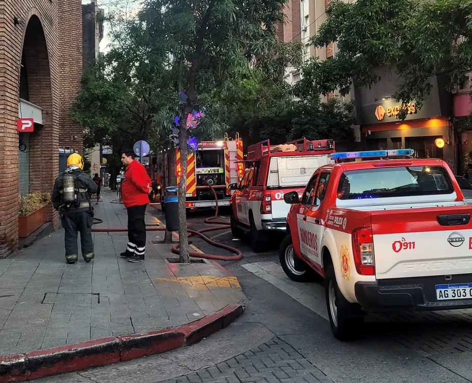 Incendio en un edificio de Nueva Córdoba (Policía) 3