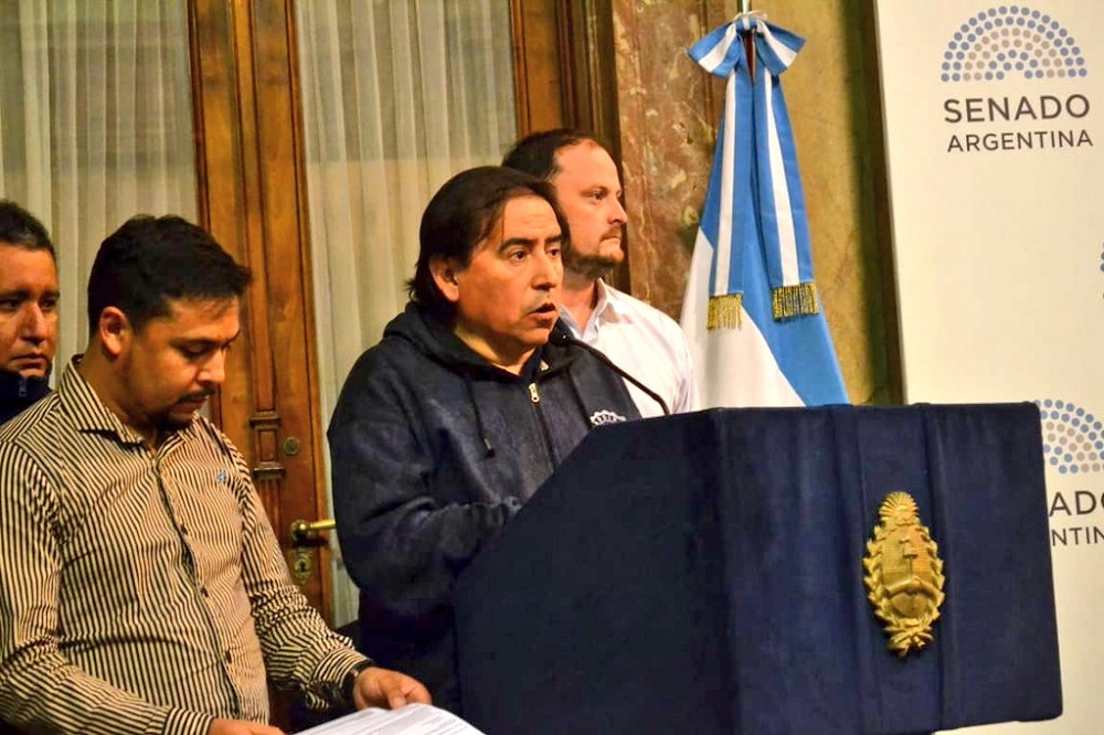 Fabricaciones militares al Congreso Twitter